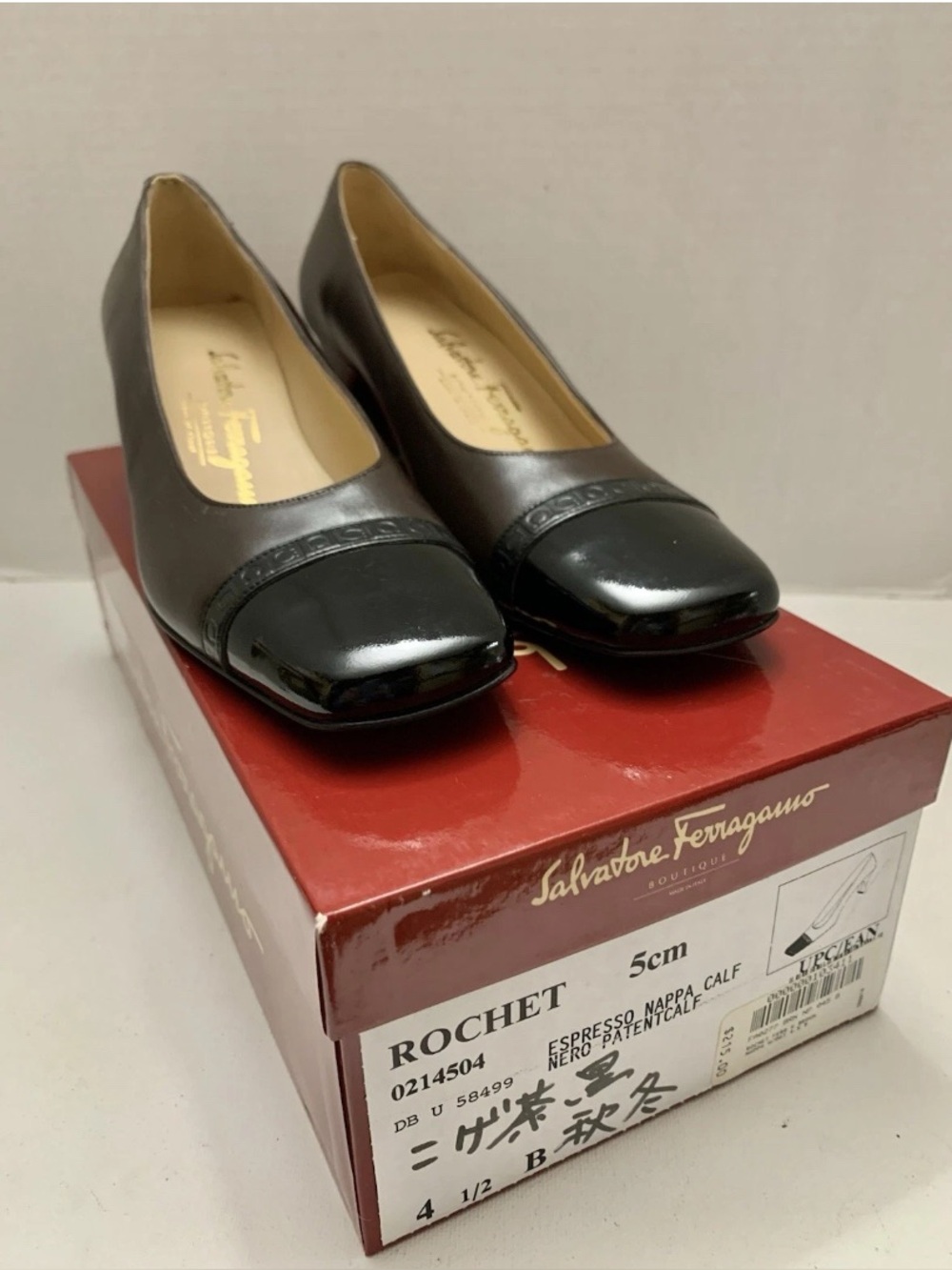 Salvatore Ferragamo Shoes Pumps 4.5B Rochet 2 Tone Black Brown  2" Heel Box